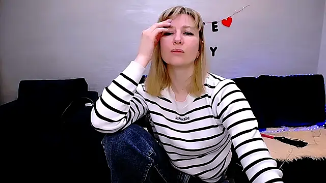 Snapshot of Incredible_Ariela chatting on 03.13.26 Incredible Ariela online show from 03.13.26