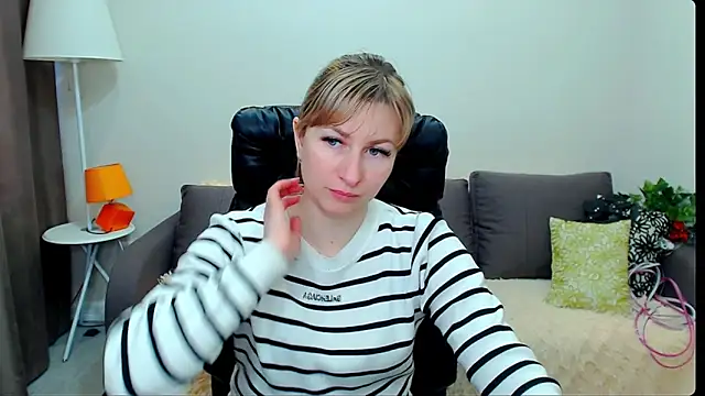 Snapshot of Incredible_Ariela chatting on 03.14.26 Incredible Ariela online show from 03.14.26