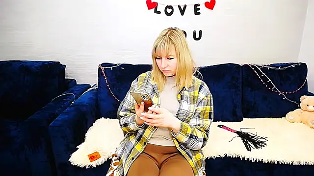 Snapshot of Incredible_Ariela chatting on 03.19.26 Incredible Ariela online show from 03.19.26