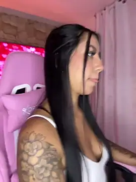 Tamara Roberts1 online show from 01.30.25