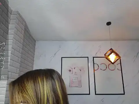 Snapshot of _Charlotte_v chatting on 03.11.25 Charlotte v online show from 03.11.25