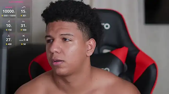 Snapshot of May_Dylan1 chatting on 12.20.24 May Dylan1 online show from 12.20.24