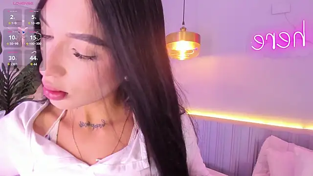 stephanymonroe online show from 06.04.26