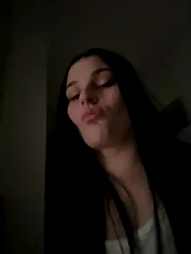 Snapshot of ximena01_ chatting on 11.24.25 ximena01 online show from 11.24.25