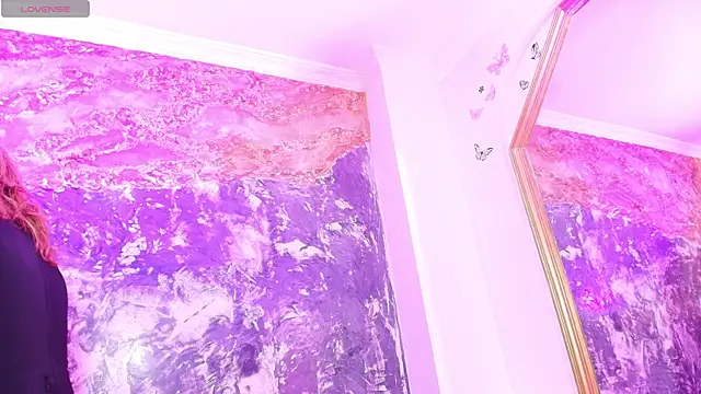 AuroraRojas online show from 03.21.25