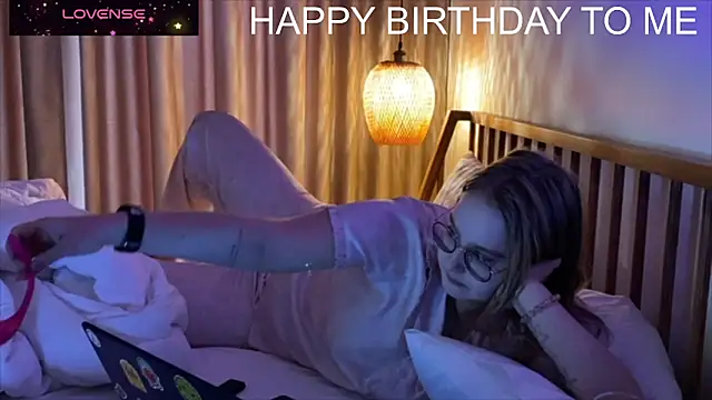 JacyWinslat online show from 12.02.25