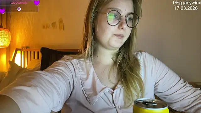 JacyWinslat online show from 03.16.26