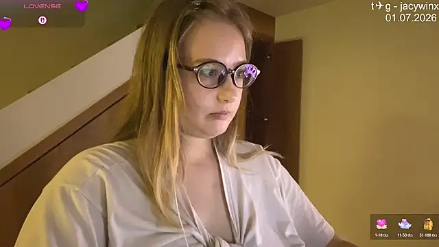 Snapshot of JacyWinslat chatting on 07.01.26 JacyWinslat online show from 07.01.26