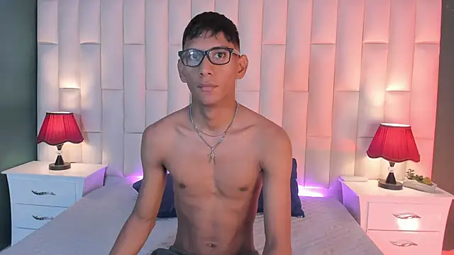 Nick Collins18 online show from 03.06.25