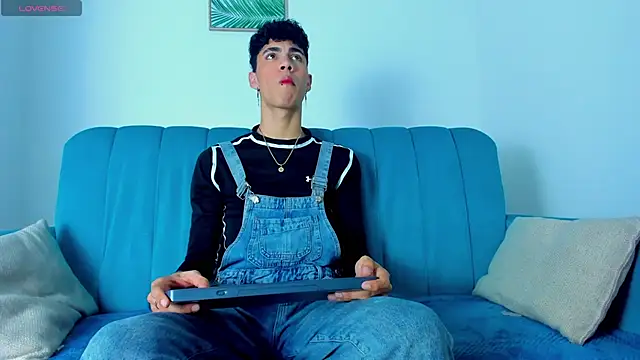 NeoRaptis online show from 02.28.25