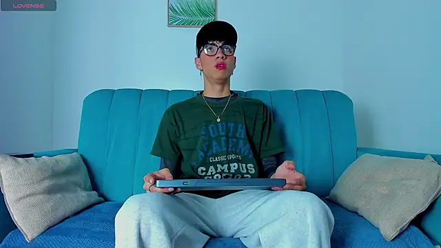 NeoRaptis online show from 03.18.25