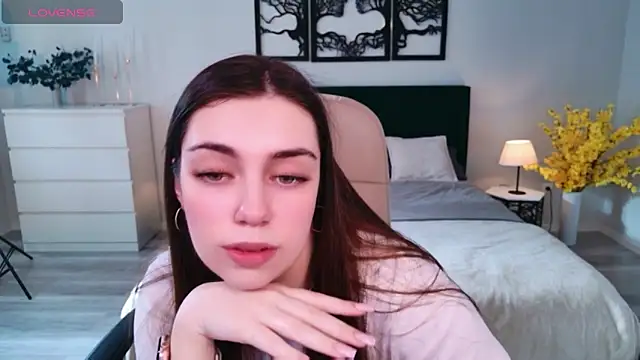 DaniellaLovely online show from 02.05.26