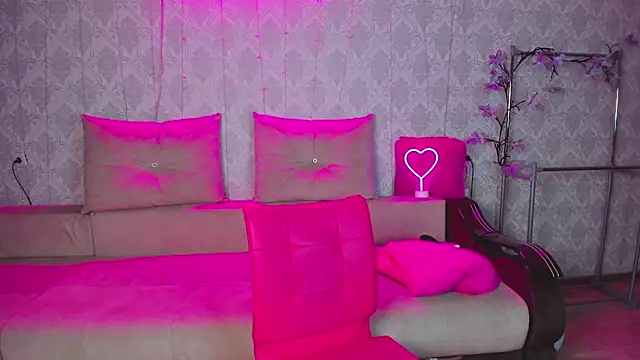 Megan Black Moon online show from 12.02.25