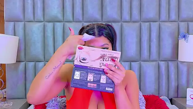 TiaraRosse online show from 03.11.26