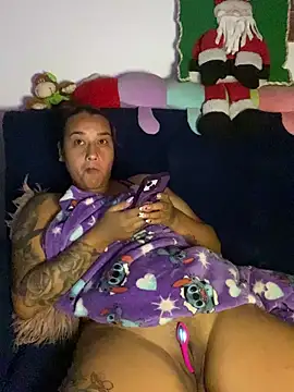 Cafeziitha02 online show from 11.14.25