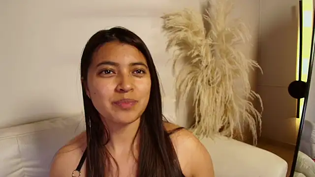 Rebeca Williams  online show from 02.08.25