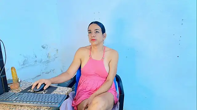 Snapshot of Oh_Tique chatting on 03.17.26 Oh Tique online show from 03.17.26