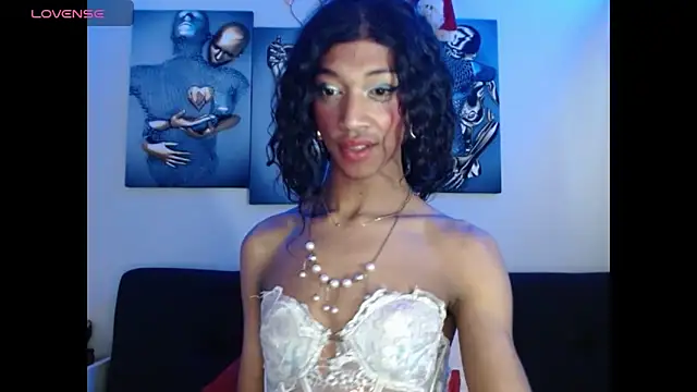 Snapshot of Maidi_ chatting on 01.22.25 Maidi online show from 01.22.25