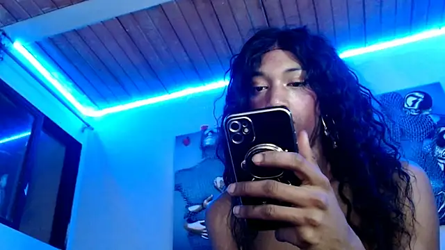 Snapshot of Maidi_ chatting on 03.13.25 Maidi online show from 03.13.25