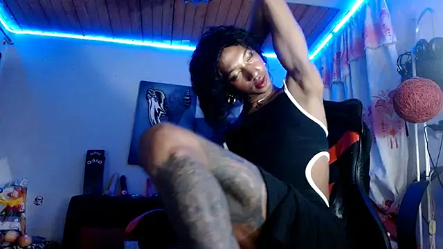 Snapshot of Maidi_ chatting on 11.21.25 Maidi online show from 11.21.25