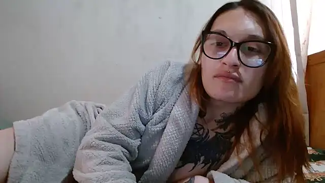 kittenlizz online show from 02.01.25