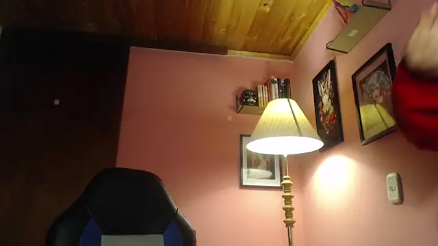 bunnyemilyrose36 online show from 02.12.25