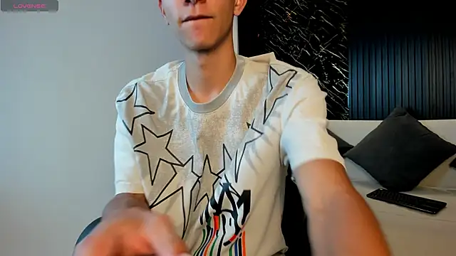 Aaron Scoot online show from 04.01.26