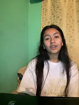 Snapshot of elaine_sun chatting on 02.21.25 elaine sun online show from 02.21.25