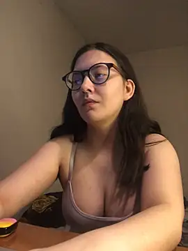 Prudie Gabriella online show from 03.19.25