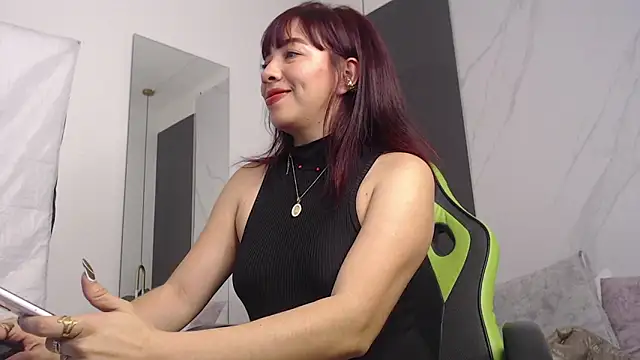 alma fenix online show from 02.24.25