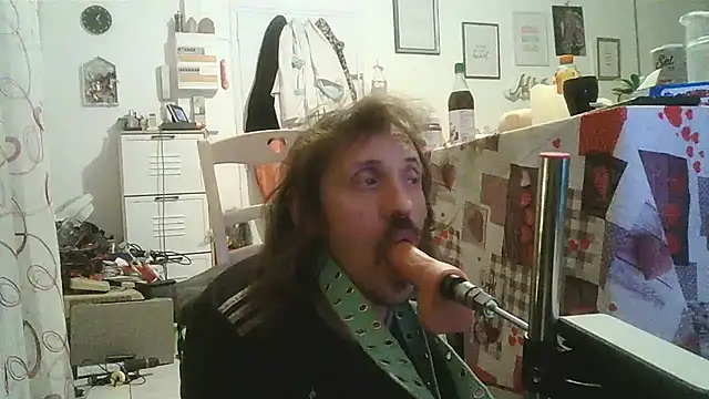 cyril020202 online show from 11.10.25