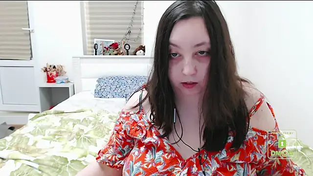 cute and hot online show from 01.30.25