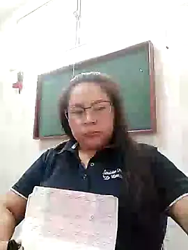 Snapshot of Norve26 chatting on 12.28.24 Norve26 online show from 12.28.24