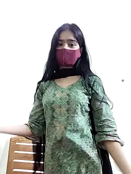 Snapshot of Arisha- chatting on 02.05.26 Arisha- online show from 02.05.26