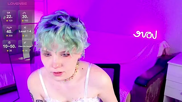 Snapshot of School_Love chatting on 01.24.25 School Love online show from 01.24.25