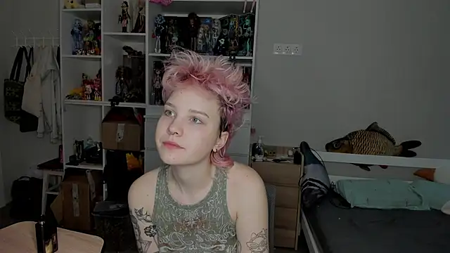 School Love online show from 02.09.26