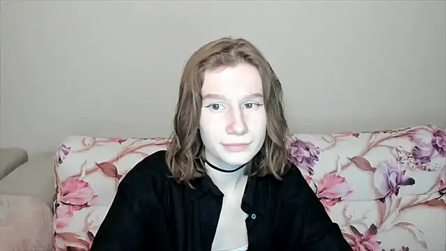 Snapshot of EnigmaSee chatting on 12.23.24 EnigmaSee online show from 12.23.24