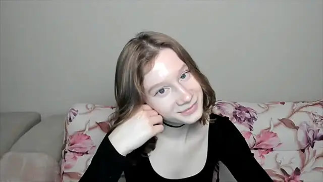 Snapshot of EnigmaSee chatting on 12.30.24 EnigmaSee online show from 12.30.24