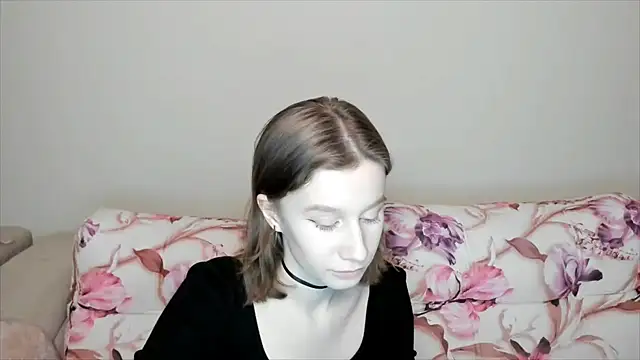 Snapshot of EnigmaSee chatting on 12.30.24 EnigmaSee online show from 12.30.24