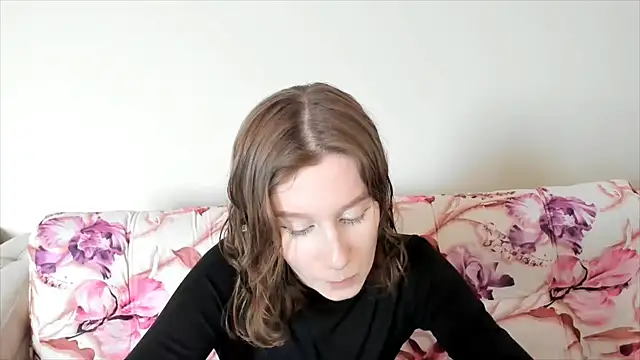 Snapshot of EnigmaSee chatting on 01.27.25 EnigmaSee online show from 01.27.25
