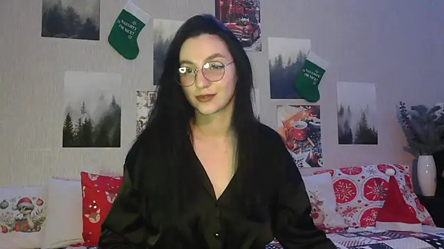 Fluffy Tiffy online show from 12.26.24