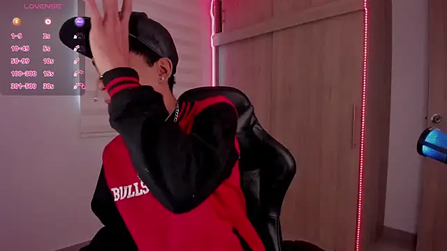 aldrinwhite online show from 01.23.25