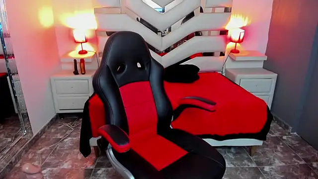 KateTompson  online show from 01.19.26