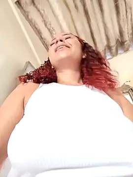 Mommy-Hot online show from 10.10.25