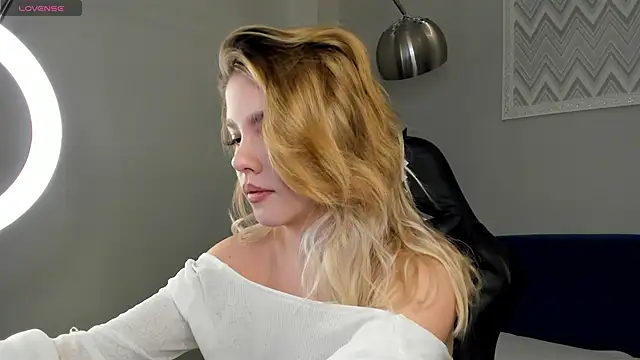 Anna Robinson online show from 01.21.25