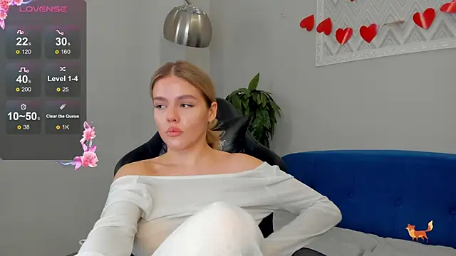 Anna Robinson online show from 02.23.25