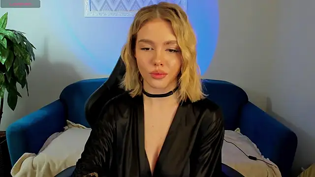 Anna Robinson online show from 03.16.25