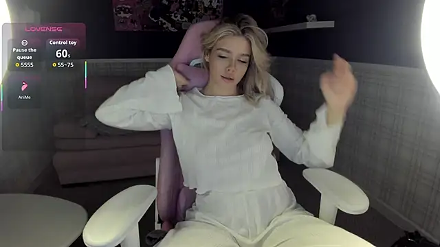 Anna Robinson online show from 02.19.26