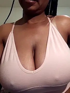 Snapshot of realsquirter chatting on 05.19.26 realsquirter online show from 05.19.26