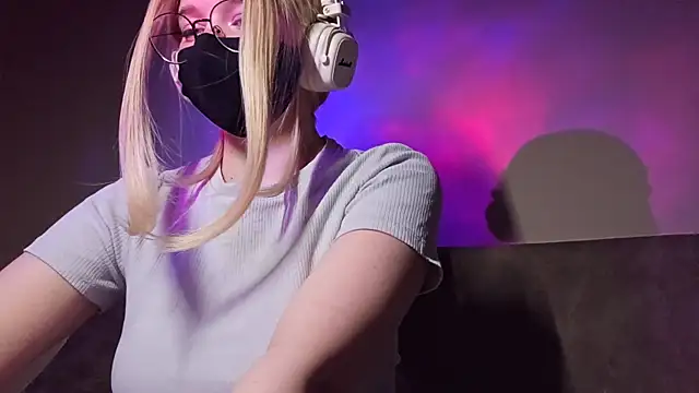 DanaWard online show from 03.04.26